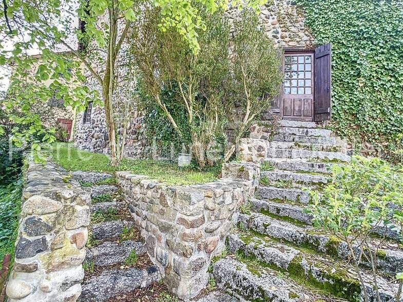 Mas à vendre 110 000 € 4 pièces 3 chambres 141 m² 200 m² de terrain Pommiers en Forez 42260